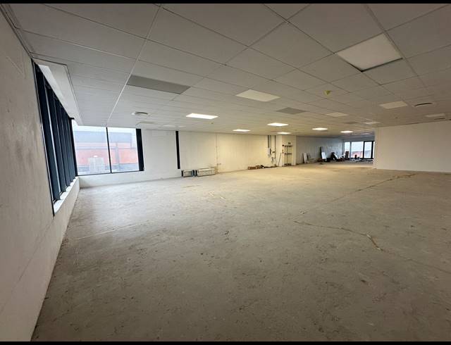 353M² OFFICE TO LET IN CENTURY CITY
